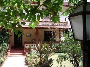 Cancio'S House Hotel Aldona Exterior foto