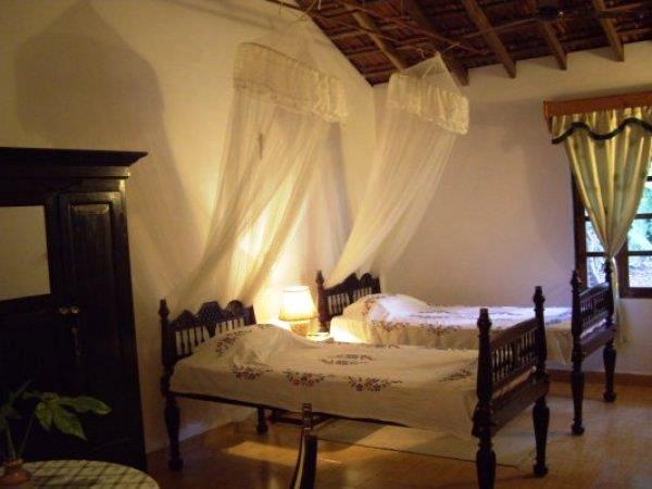Cancio'S House Hotel Aldona Exterior foto